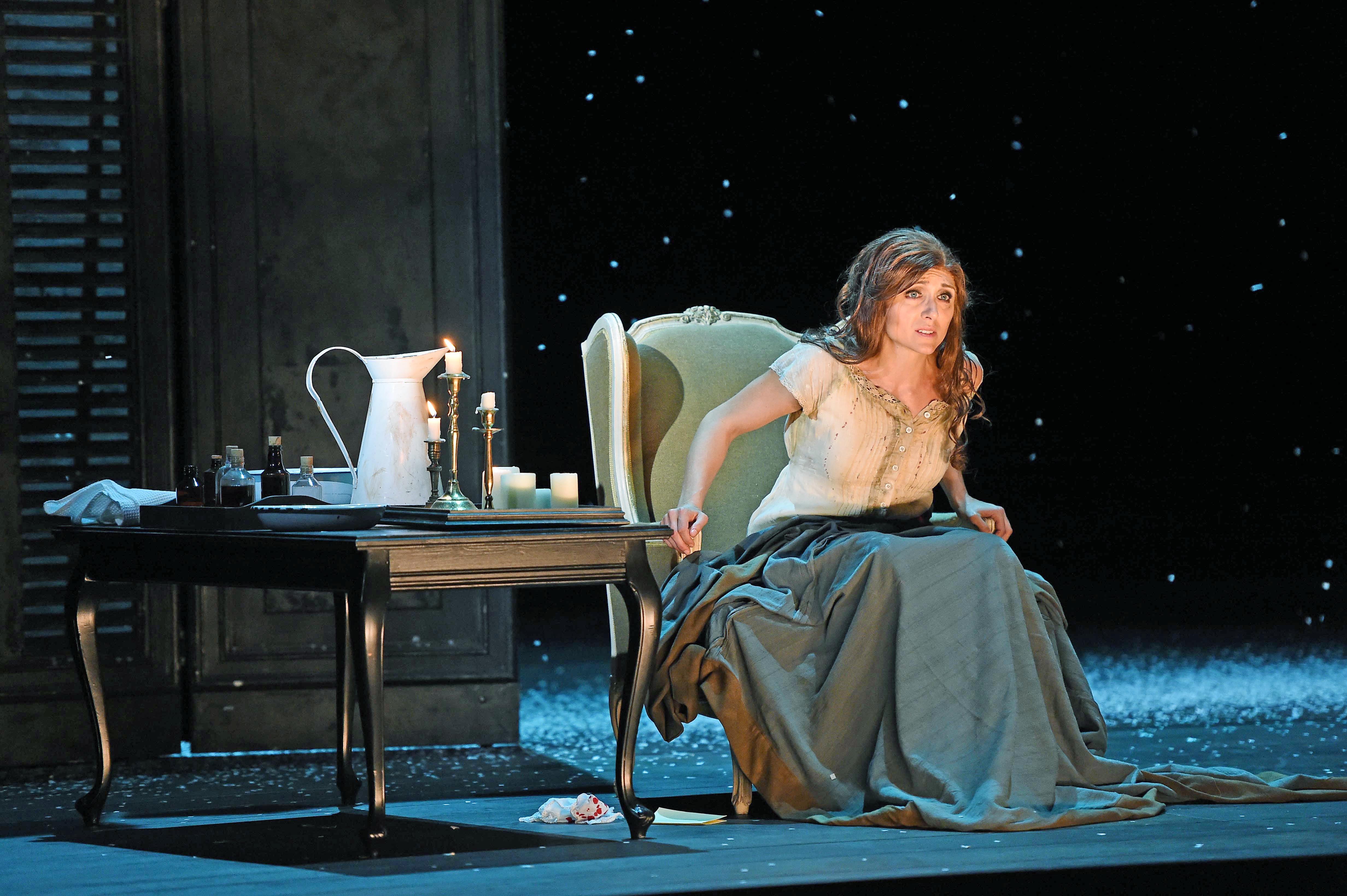 Great success of Olga Jelínková in the role of VIoleta Valléry in Saarbrücken